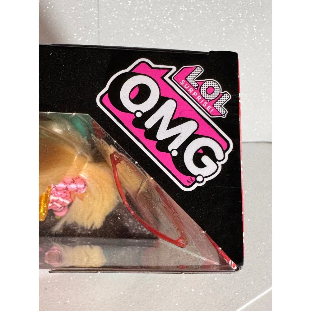LOL Surprise OMG Swag Fashion Doll with 2 Looks and Accessories 591573